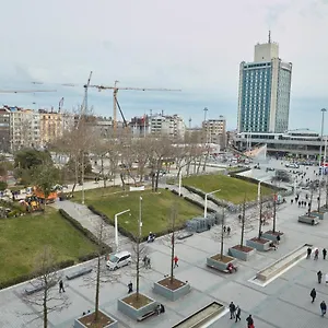 https://taksim-square-apartment-great-view-luxury.istanbul-turkeyhotels.com