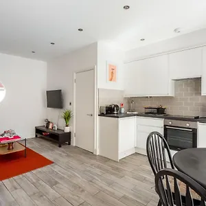 https://east-street-apartments-the-lanes-brighton.brighton-hotels-england.com